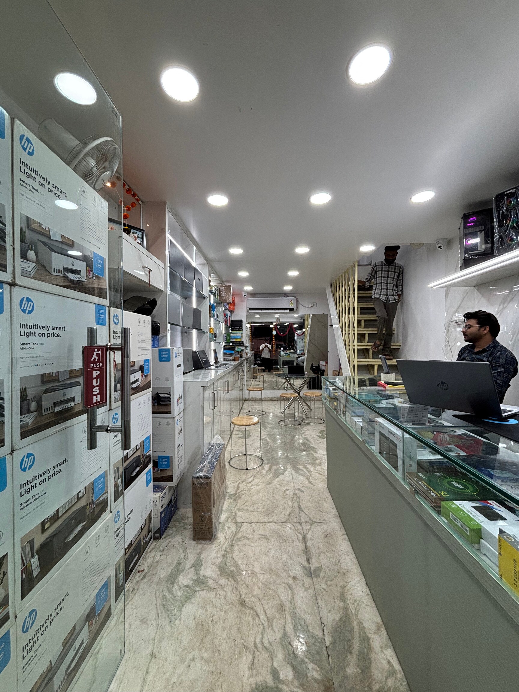 Hardware Repair & Diagnostic Bench